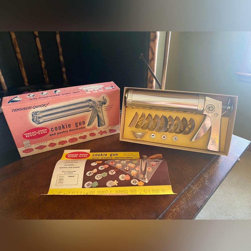 EUC Vintage Wear-Ever Cookie Gun & Pastry Decorator Complete-Original Box #3365